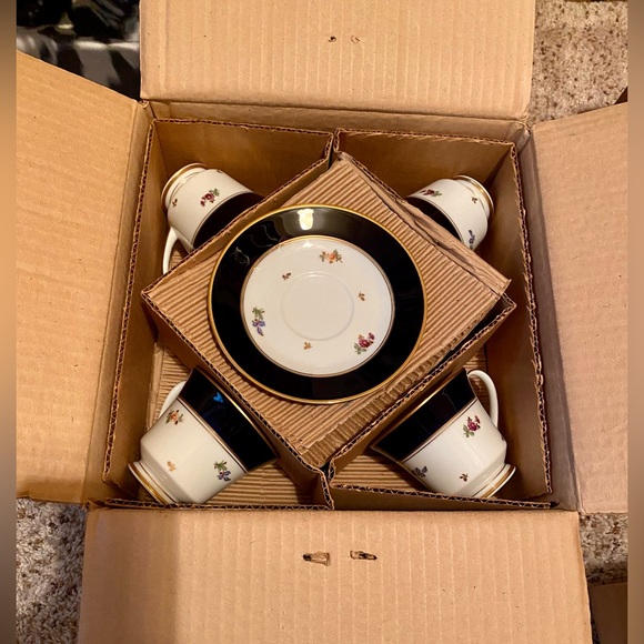 Noritake - Hapsburg Rose - Picture 6 of 11